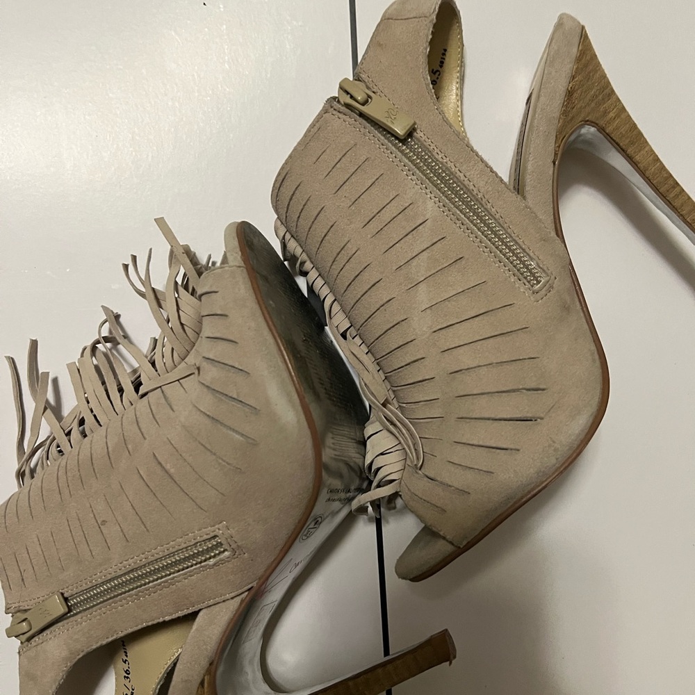 Kristen Cavallari French Laundry Fringed Tan Women's Booties - Picture 5 of 10